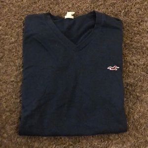 Hollister V-neck